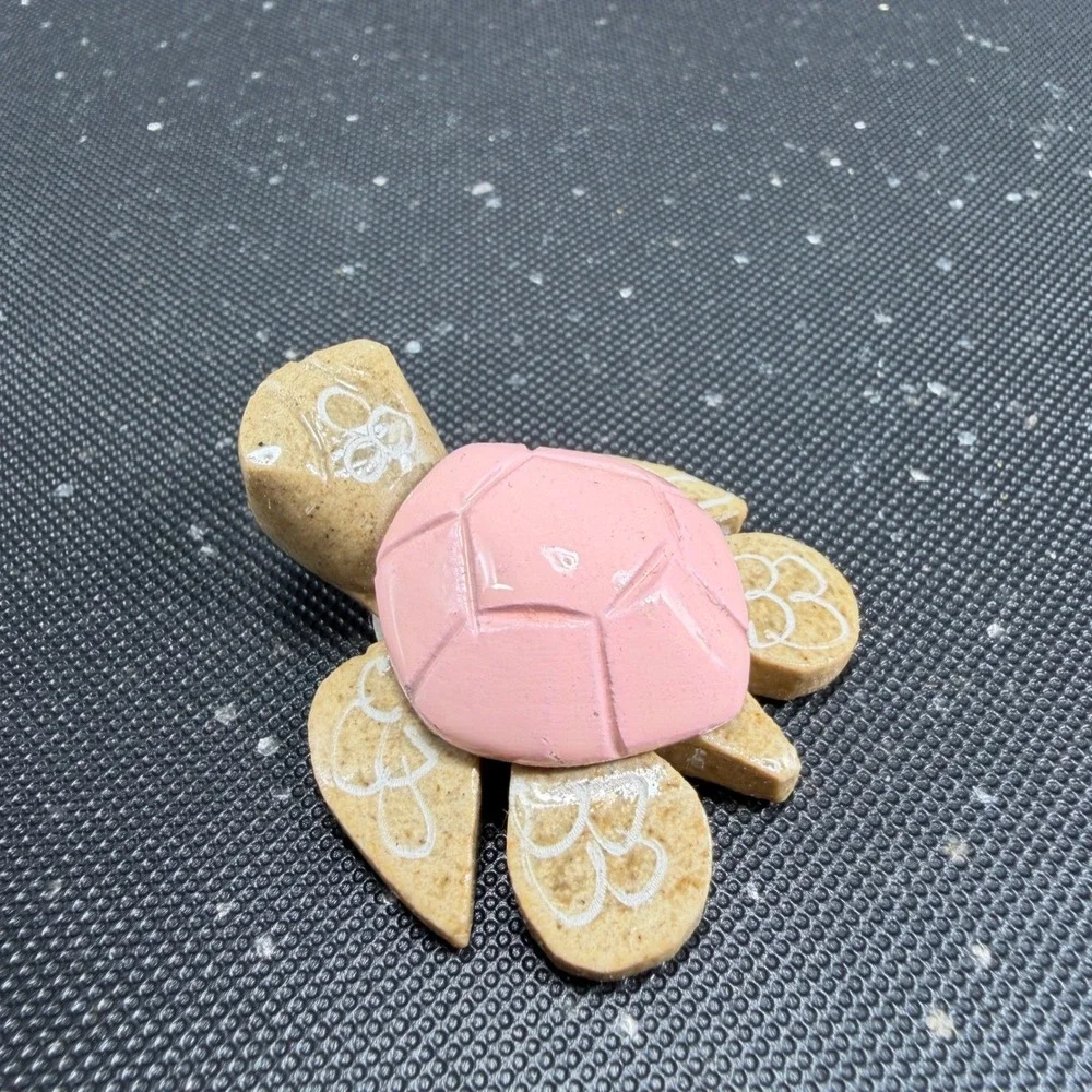 Handcrafted Ecuador Stone Turtle‎ Figurine Pink Shell Miniature Folk Art 1 Inch